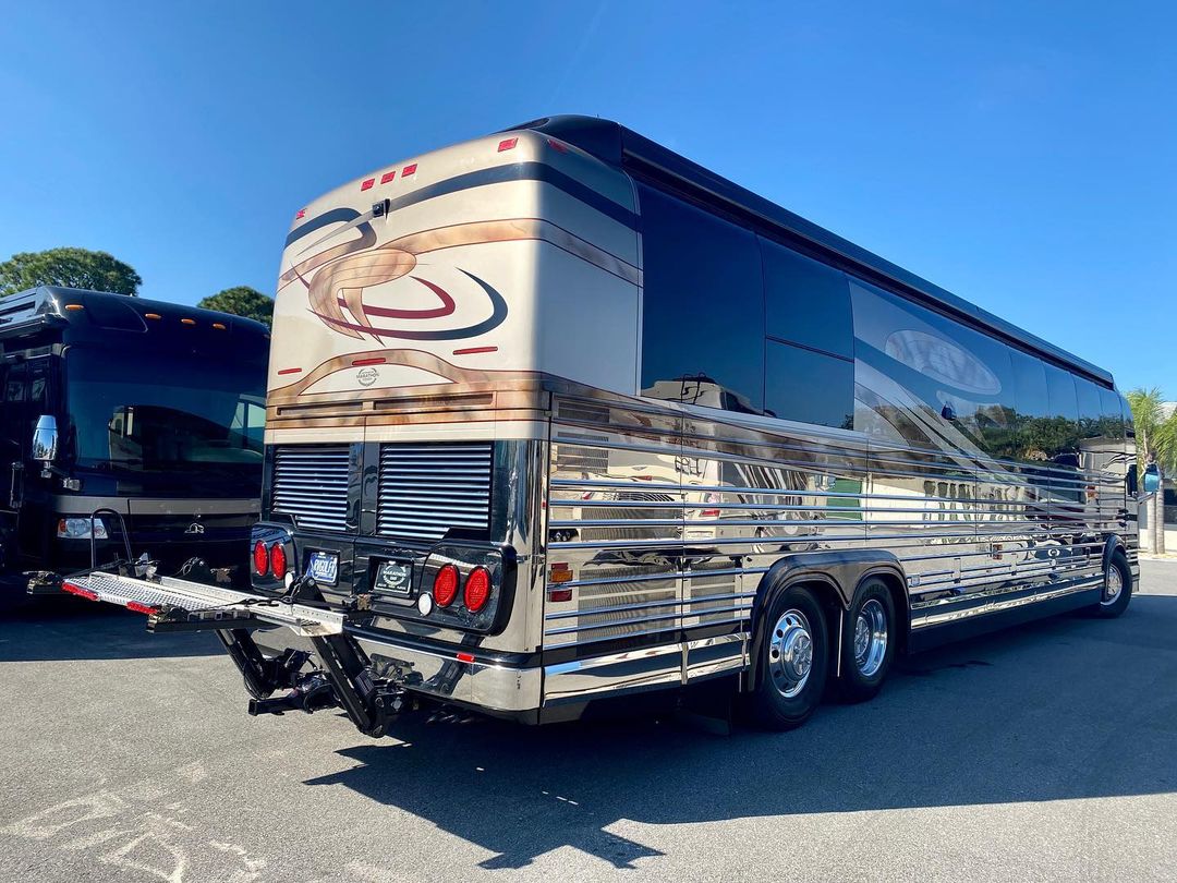 Class A & Super C Motorcycle Lift   HL4288