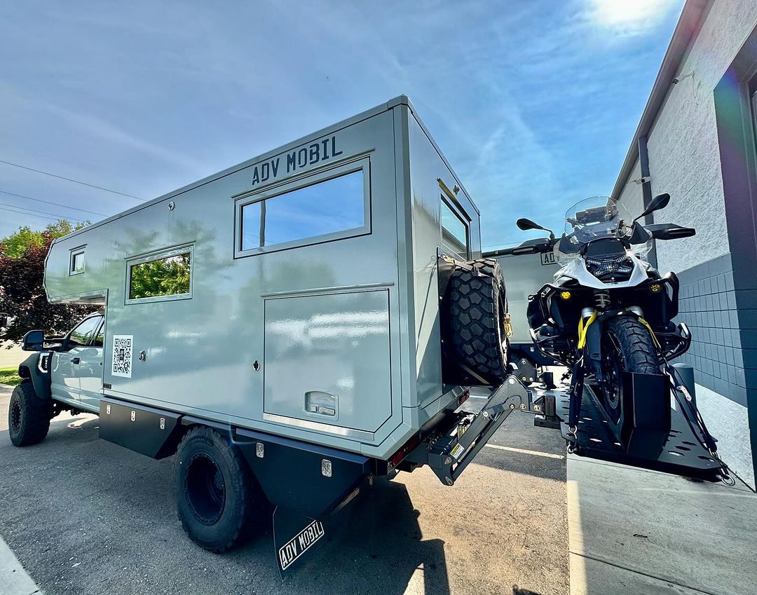 5418DL - Overland Vehicle Hydralift