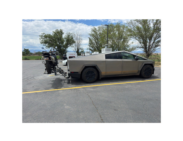 Motorcycle Lift with Swing