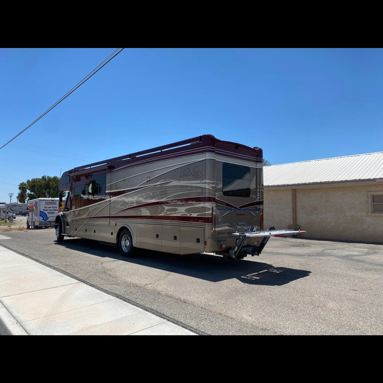 Class A & Super C Motorcycle Lift   HL4288